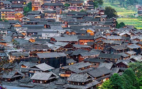 杨浦6种常见的外墙仿石漆施工工艺！